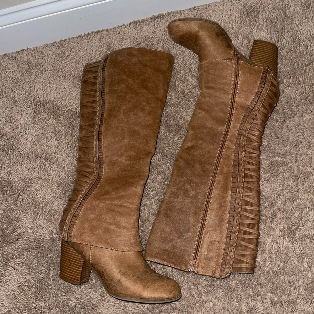 Women’s High Knee Boots